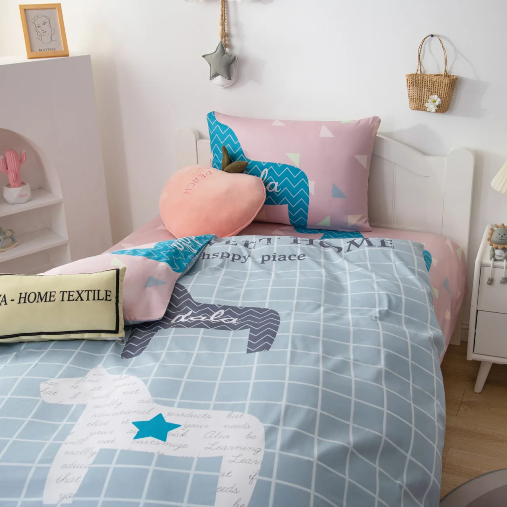 Постельное белье 160x80 Сатин Детский на резинке CD036