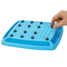 Игра настольная логическая "Магнитный бой", 36 магнитов, доска 28х28 см, ЗОЛОТАЯ СКАЗКА, 665895