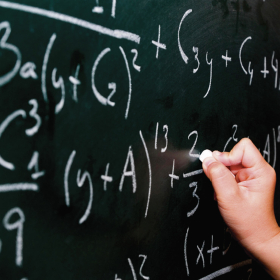 Мел белый квадратный 100 штук, ЮНЛАНДИЯ (Алгем), картонная упаковка, 229070