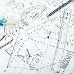 Набор чертежный большой BRAUBERG (линейка 30 см, 2 угольника, транспортир), конверт на молнии, подвес, 210308