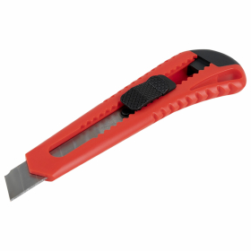 Нож канцелярский 18 мм ОФИСМАГ "Classic", фиксатор, корпус красный, упаковка с европодвесом, 238226