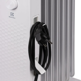 Обогреватель масляный ELECTROLUX EOH/BE-09ZW, 2000 Вт, 9 секций, белый, НС-1639044